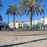 Apartamento Centrico En Roses, A 20M De La Playa, Con Parking Y Terraza - Es-228-89