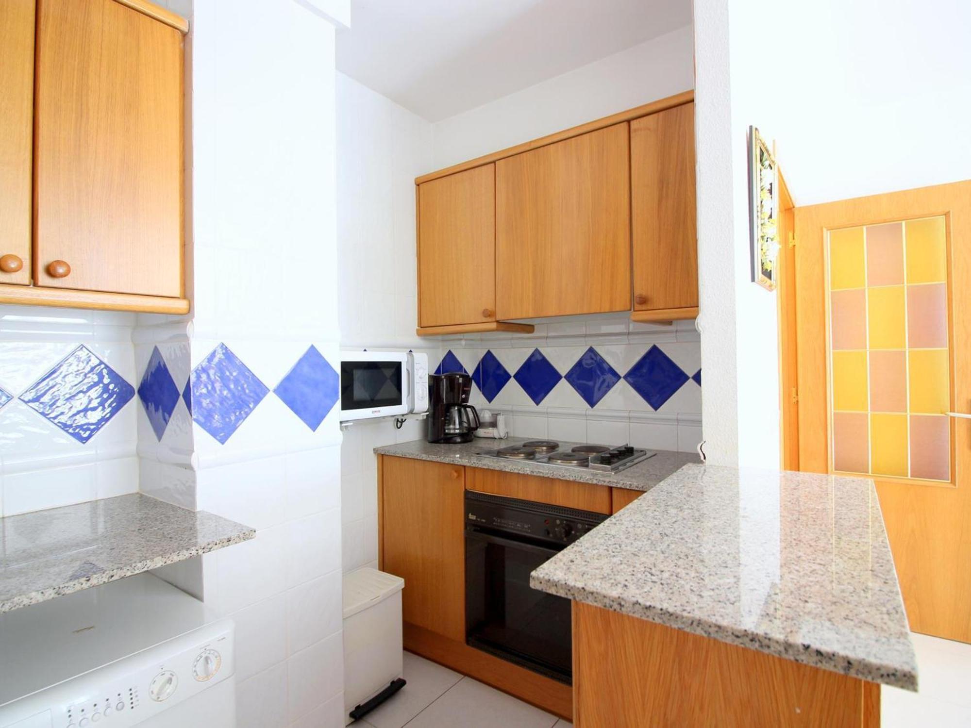 Appartement Centrico En Roses, A 20m De La Playa, Con Parking Y Terraza - Es-228-89 *