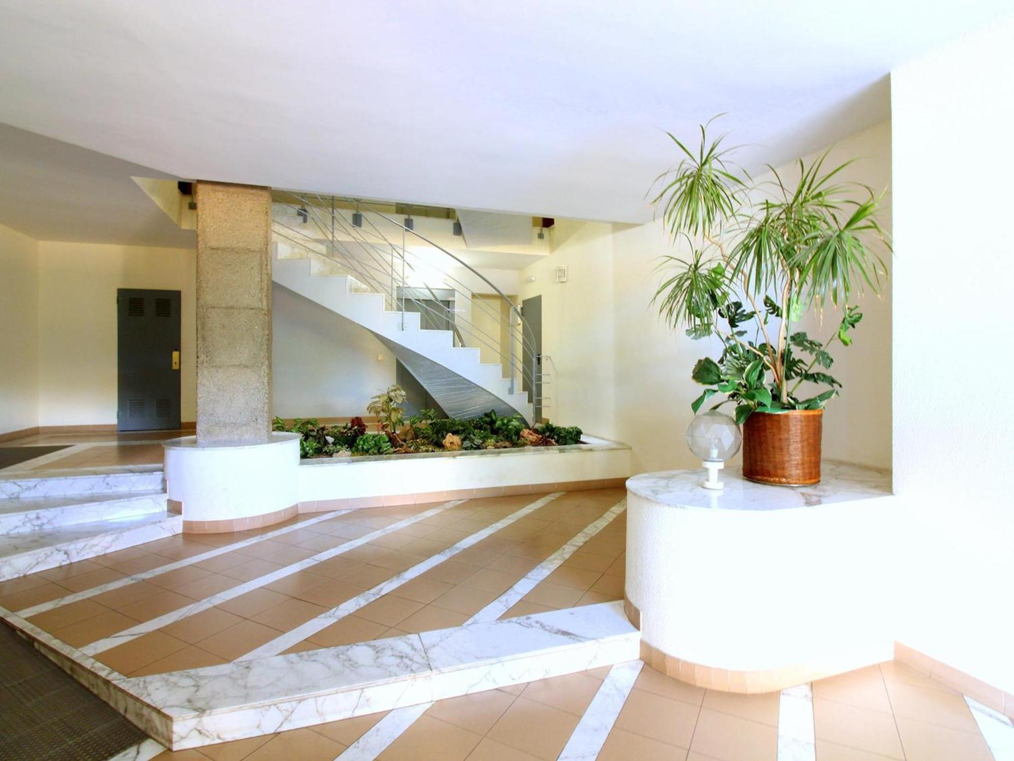 Appartement Centrico En Roses, A 20m De La Playa, Con Parking Y Terraza - Es-228-89 *